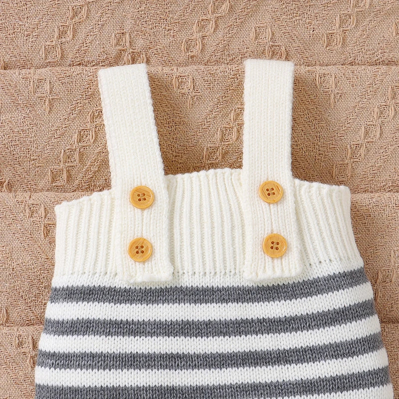 Conjunto Tricô Bebê Classic Sueter e Macacão